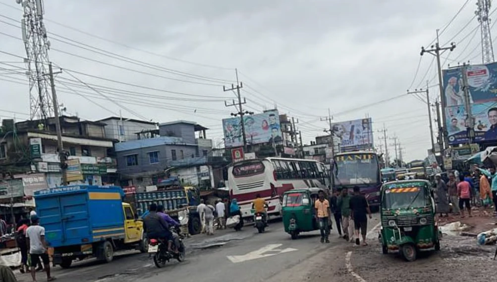 চট্টগ্রাম-কক্সবাজার মহাসড়কে যান চলাচল স্বাভাবিক