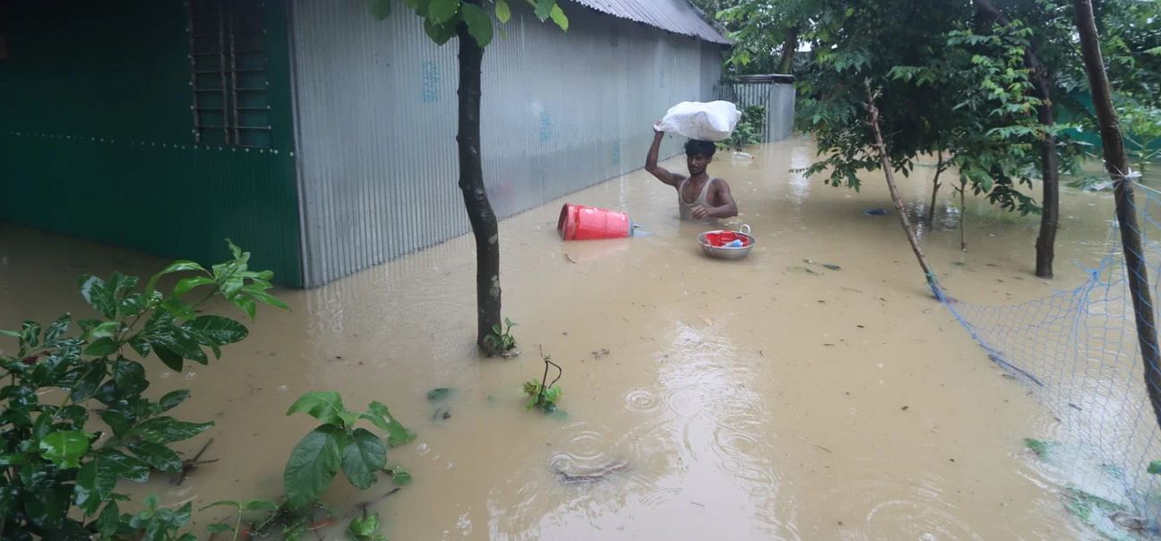 বন্যায় ১৮ জনের মৃত্যু, ক্ষতিগ্রস্ত ৪৯ লাখ ৩৮ হাজার মানুষ