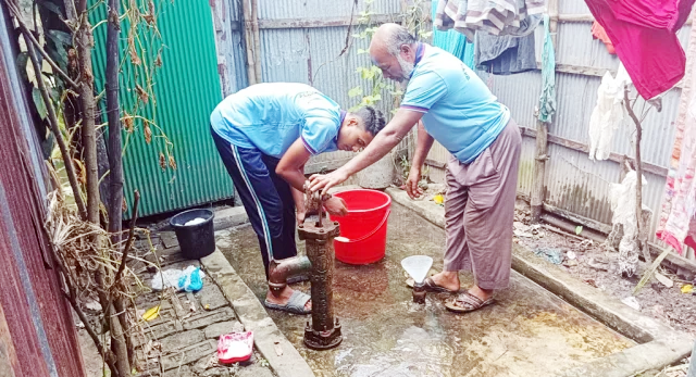 ব্রাহ্মণপাড়ায় বন্যায় ২ হাজার টিউবওয়েল  ক্ষতিগ্রস্তঃ পানিবাহিত রোগের আশঙ্কা