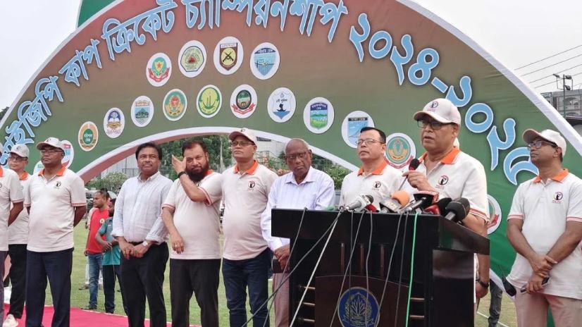 পুলিশের কাছে মারণাস্ত্র থাকবে না, তাদের কাছে শর্টগান থাকতে পারে : আইজিপি পুলিশের কাছে মারণাস্ত্র থাকবে না, তাদের কাছে শর্টগান থাকতে পারে : আইজিপি