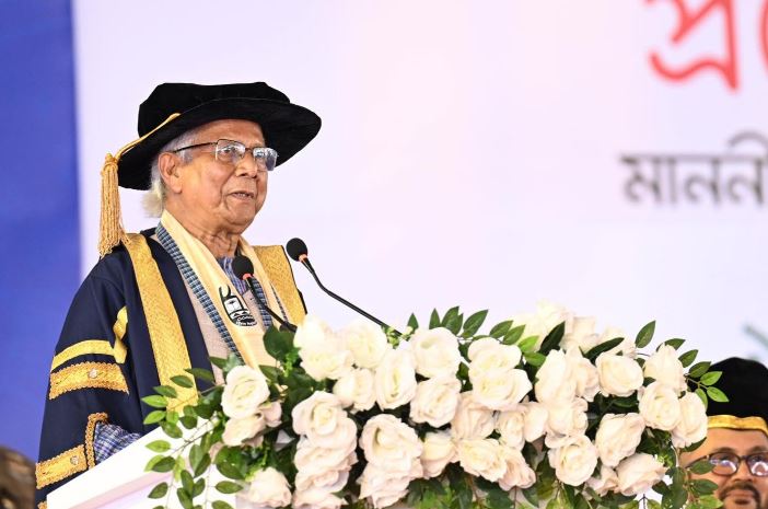 শিক্ষার্থীদের নতুন বিশ্ব গড়ার স্বপ্ন দেখার আহ্বান জানালেন প্রধান উপদেষ্টা শিক্ষার্থীদের নতুন বিশ্ব গড়ার স্বপ্ন দেখার আহ্বান জানালেন প্রধান উপদেষ্টা