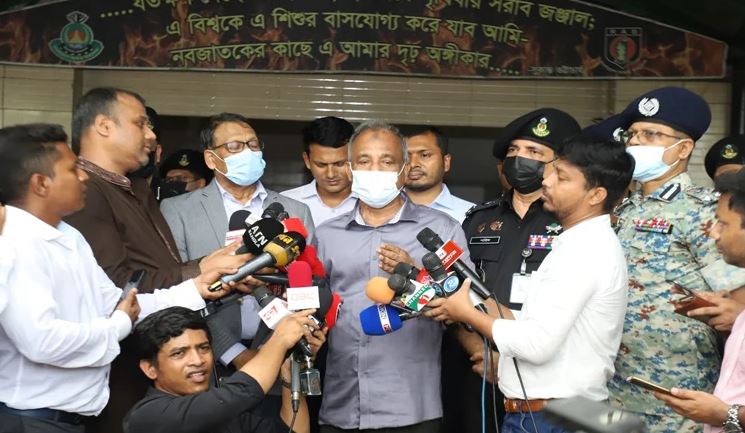 নির্বাচন ঘিরে সব ধরনের নিরাপত্তা প্রস্তুত রয়েছে: স্বরাষ্ট্র উপদেষ্ট নির্বাচন ঘিরে সব ধরনের নিরাপত্তা প্রস্তুত রয়েছে: স্বরাষ্ট্র উপদেষ্ট