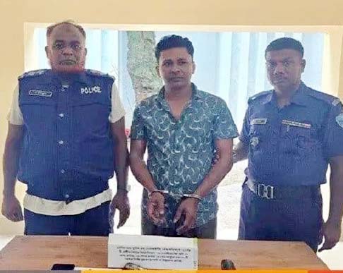 চাটখিলে আগ্নেয়াস্ত্র-গুলিসহ যুবদল সভাপতি গ্রেফতার চাটখিলে আগ্নেয়াস্ত্র-গুলিসহ যুবদল সভাপতি গ্রেফতার