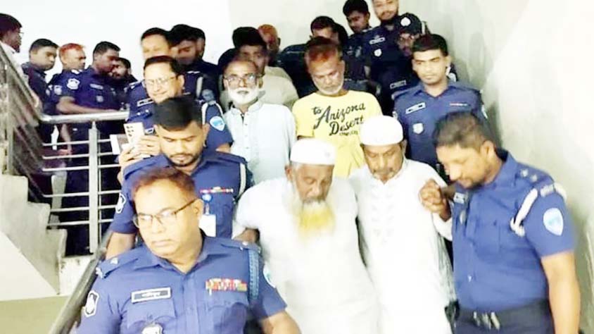 মুরাদনগরে ট্রিপল হত্যা মামলায় ৮ আসামি কারাগারে মুরাদনগরে ট্রিপল হত্যা মামলায় ৮ আসামি কারাগারে