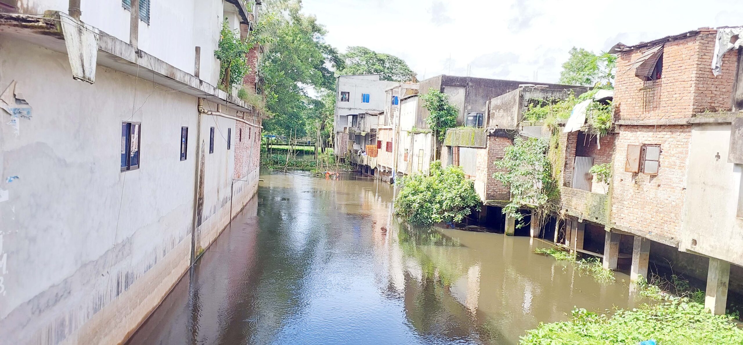 অস্তিত্ব সংকটে মনোহরগঞ্জের হাসনাবাদে ‘মহেন্দ্র খাল’