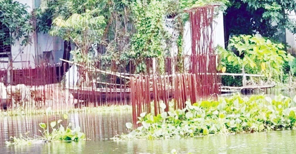 ৫ বছরেও শেষ হয়নি চৌদ্দগ্রামে ডাকাতিয়া নদীর ওপর আকদিয়া ব্রীজের নির্মাণ কাজ ৫ বছরেও শেষ হয়নি চৌদ্দগ্রামে ডাকাতিয়া নদীর ওপর আকদিয়া ব্রীজের নির্মাণ কাজ