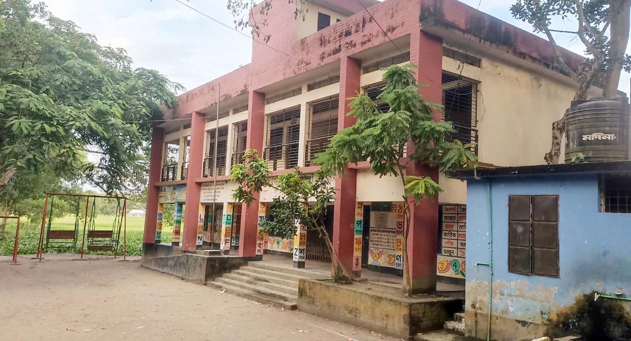 ব্রাহ্মণপাড়ায় প্রধান শিক্ষক ছাড়াই চলছে ৫৬টি প্রাথমিক বিদ্যালয় ব্রাহ্মণপাড়ায় প্রধান শিক্ষক ছাড়াই চলছে ৫৬টি প্রাথমিক বিদ্যালয়