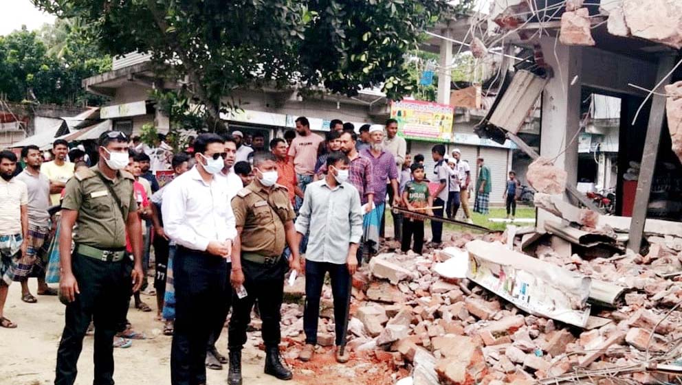 চান্দিনায় সরকারি ৭০ শতাংশ জায়গা উদ্ধার চান্দিনায় সরকারি ৭০ শতাংশ জায়গা উদ্ধার