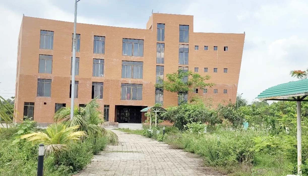 কুমিল্লার নিমসারে ৯৬ কোটি টাকা ব্যয়ে নির্মিত পণ্যবাহী গাড়ী চালকদের বিশ্রামাগারটি বখাটে ও মাদকসেবীদের আড্ডাস্থল কুমিল্লার নিমসারে ৯৬ কোটি টাকা ব্যয়ে নির্মিত পণ্যবাহী গাড়ী চালকদের বিশ্রামাগারটি বখাটে ও মাদকসেবীদের আড্ডাস্থল