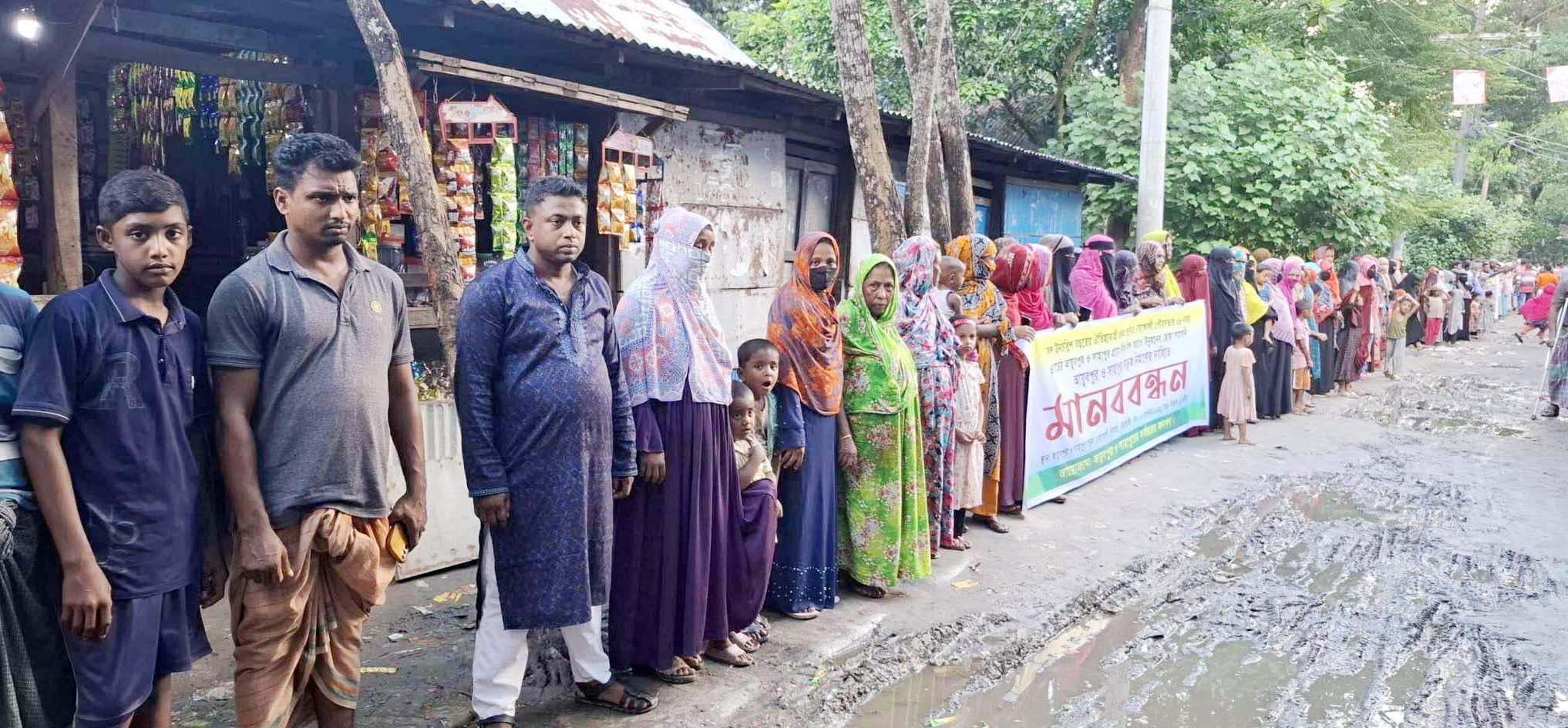 নোয়াখালী পৌরসভার ৩টি রাস্তায় দেড়শ’ বছরেও উন্নয়নের ছোঁয়া লাগেনি