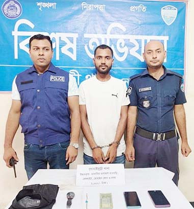 সোনাইমুড়ীতে আন্তঃজেলা  ডাকাত দলের সদস্য গ্রেপ্তার