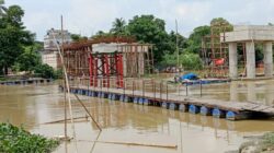 নির্ধারিত সময়ে ব্রীজের কাজ সম্পন্ন না হওয়ায়  ভোগান্তিতে ৪৫ গ্রামের দেড় লক্ষাধিক মানুষ
