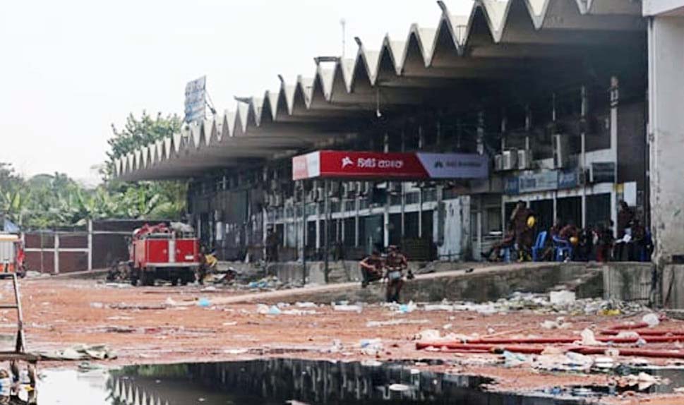 হযরত শাহজালাল আন্তর্জাতিক বিমান বন্দরে  অগ্নিকান্ডে ১২ হাজার কোটি টাকার ক্ষয়ক্ষতি হযরত শাহজালাল আন্তর্জাতিক বিমান বন্দরে  অগ্নিকান্ডে ১২ হাজার কোটি টাকার ক্ষয়ক্ষতি