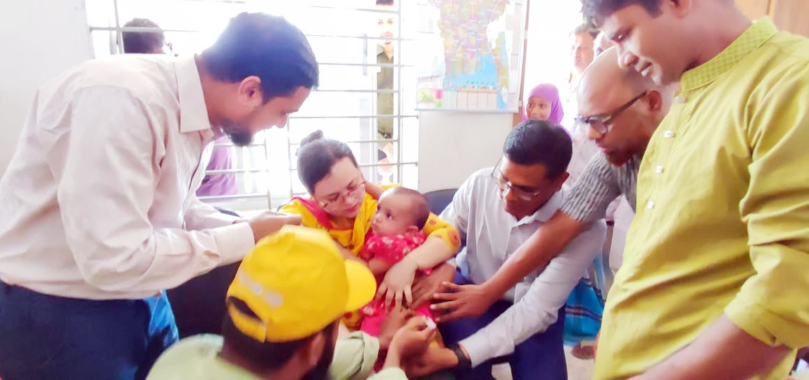 চৌদ্দগ্রামে টাইফয়েড ভ্যাকসিন ক্যাম্পেইন উদ্ভোধন