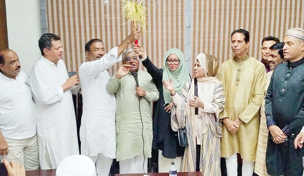 কুমিল্লা—৯ (লাকসাম—মনোহরগঞ্জ) সংসদীয় আসনে  বিএনপির দু’পক্ষের একসঙ্গে কাজ করার অঙ্গীকার