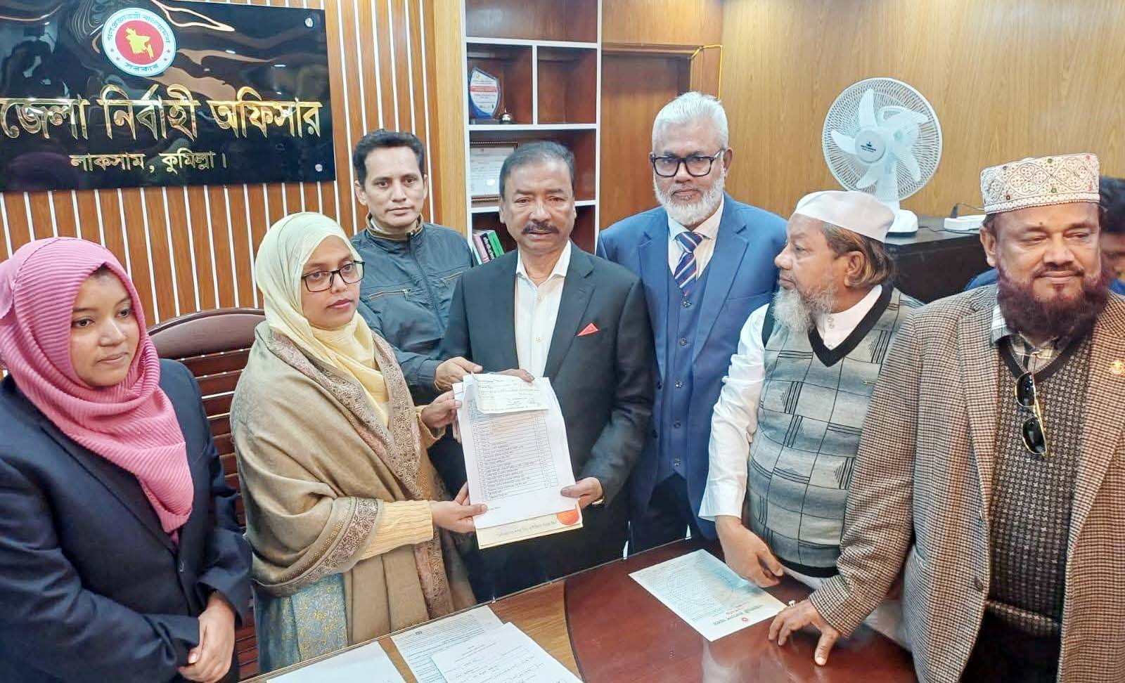 লাকসামে বিএনপি মনোনীত ধানের শীষের  প্রার্থী আবুল কালামের মনোনয়নপত্র দাখিল