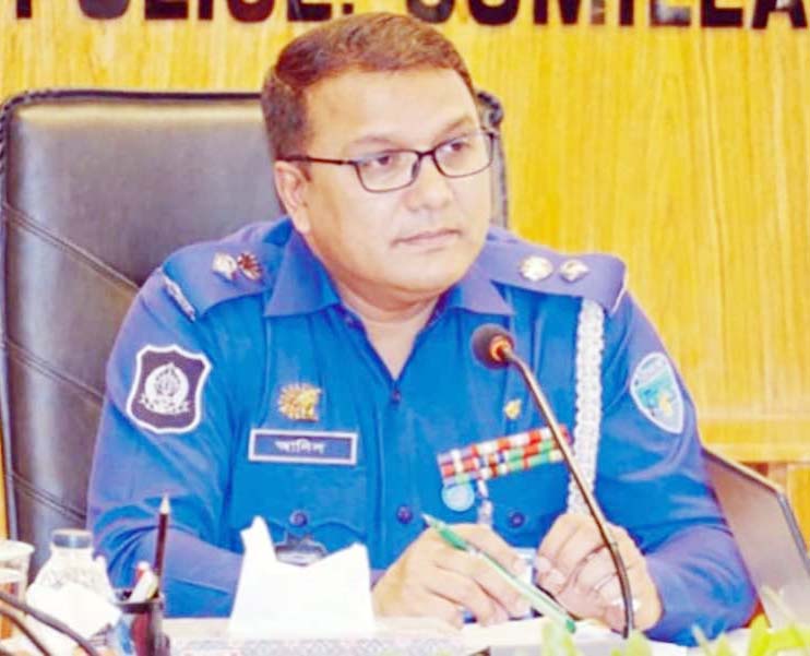 স্পর্শকাতর মামলার অগ্রগতি এবং গোয়েন্দা কার্যক্রম জোরদারের তাগিদ কুমিল্লা জেলা পুলিশ সুপারের স্পর্শকাতর মামলার অগ্রগতি এবং গোয়েন্দা কার্যক্রম জোরদারের তাগিদ কুমিল্লা জেলা পুলিশ সুপারের